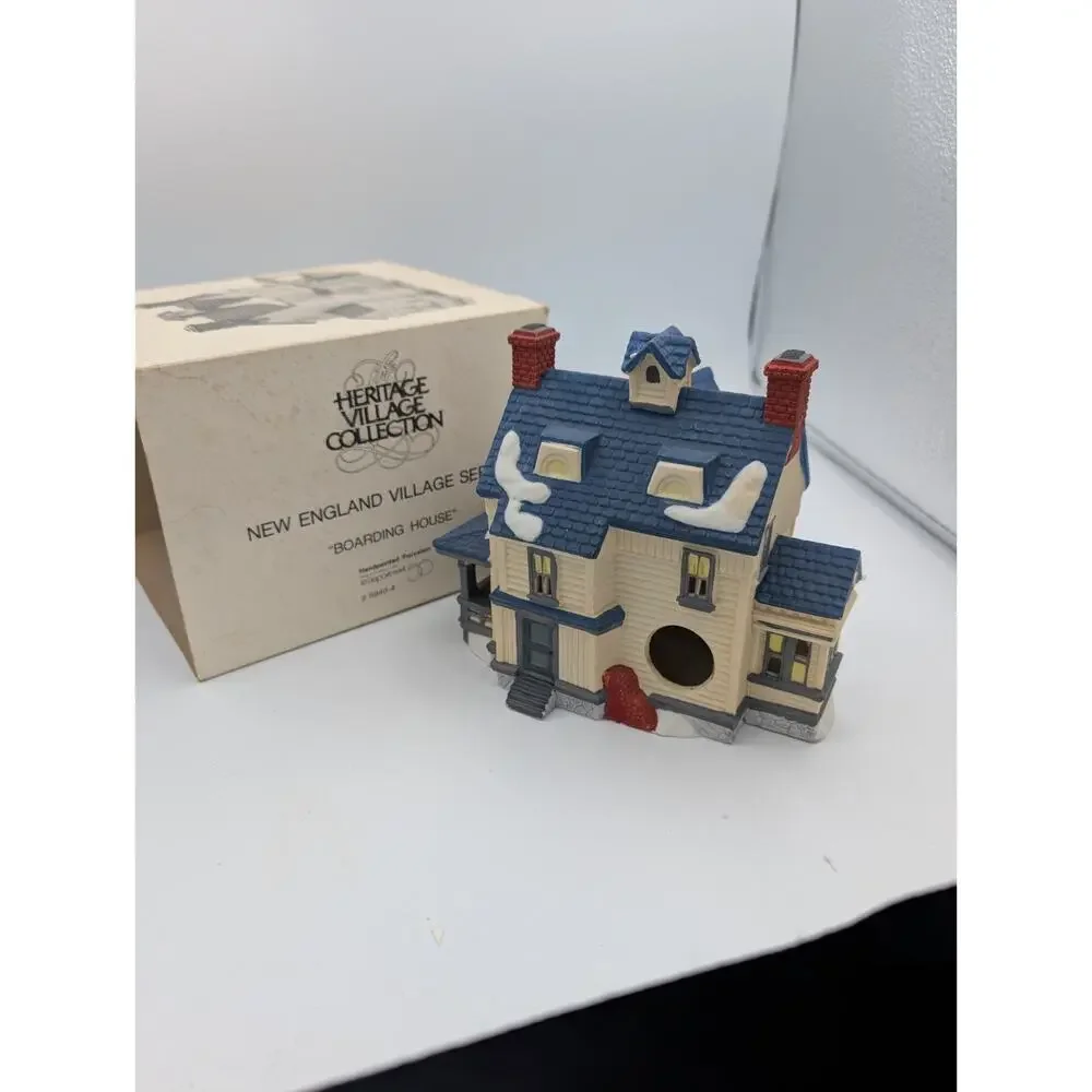 Dept 56 “Boarding House” New England Village Series 59404 Retired 1988 Excellent